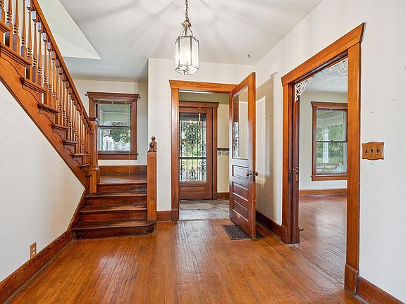 4th image of 2024 Farnam St