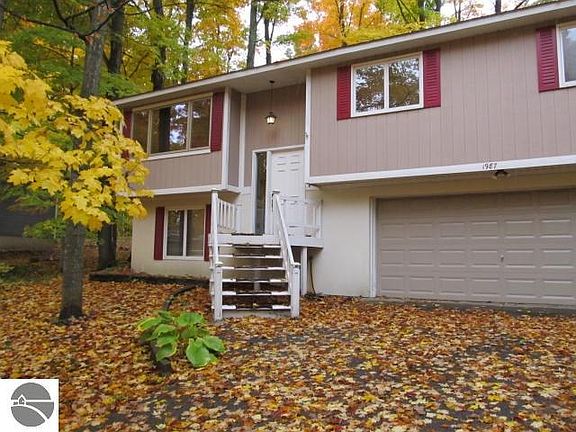 2nd image of 1987 Sparrow Dr