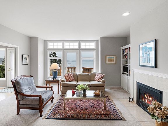 Welcome to this very special home with thoughtful design and flow created by this one time owner.  Every room takes advantage of the stunning views.>