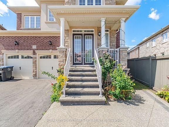 3rd image of 18 Malpass St
