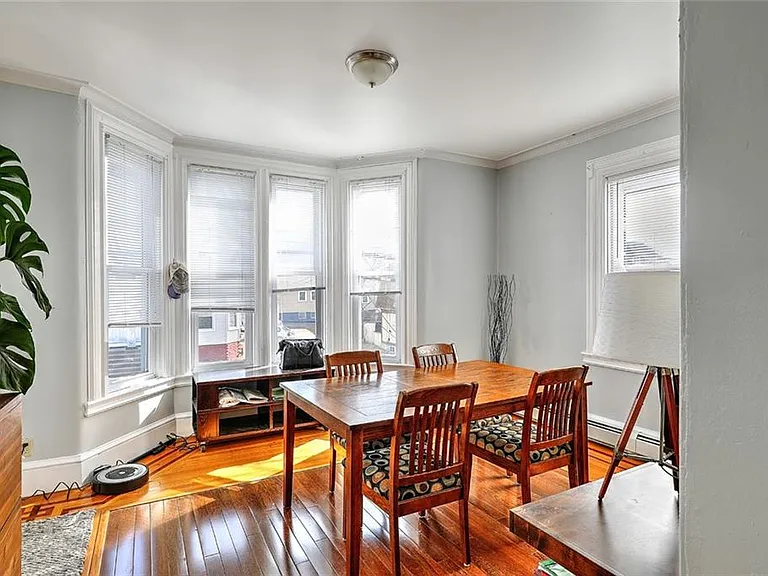 390 Hope St #2 — Photo 4