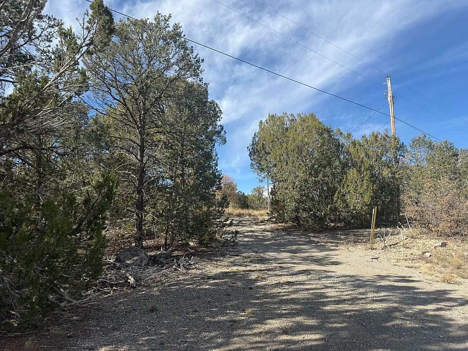 1st image of 2 Jesse James Rd
