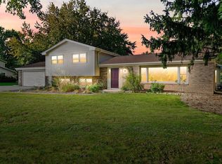 N56W35574 Lisbon Rd, Oconomowoc, WI 53066