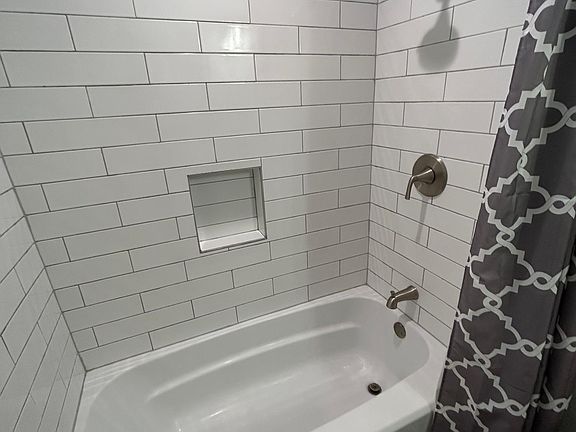 5th image of 4515 Loma Linda Dr Unit 2