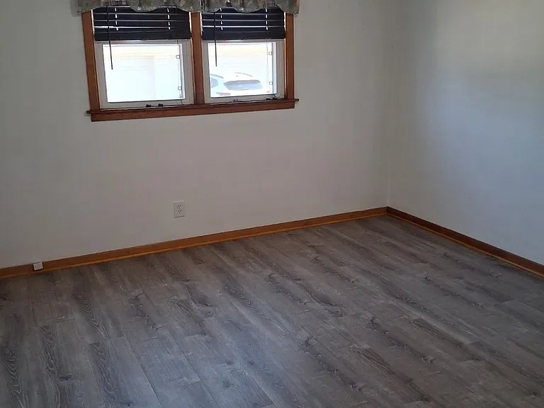 24 Stoneleigh Ave — Photo 10