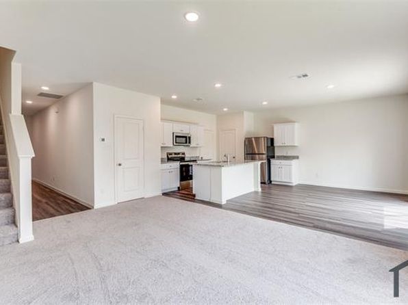 4523 Wood Fern Rd