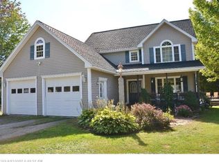 71 Cross Rd, China, ME 04358