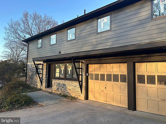4th image of 713 Woodfield Rd