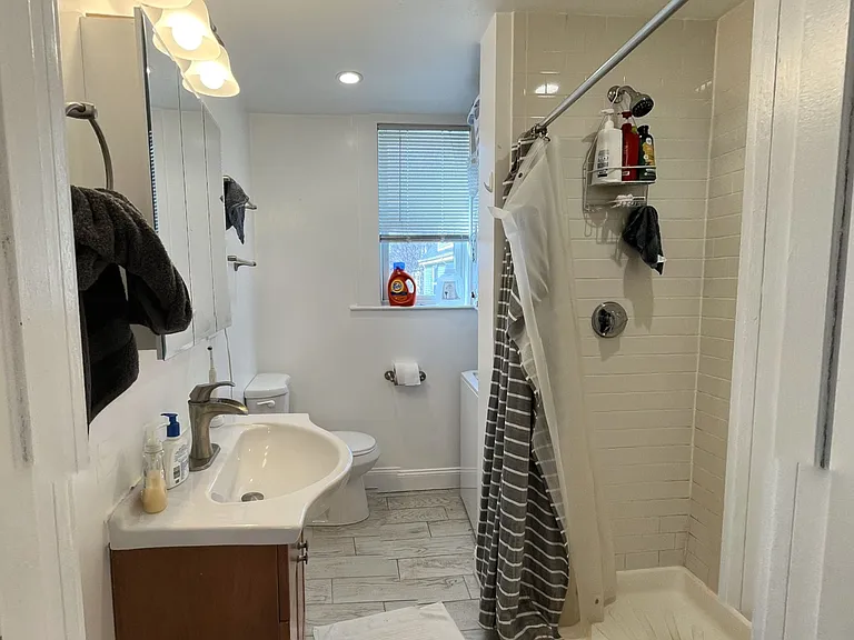 166 Elm St #2 — Photo 9