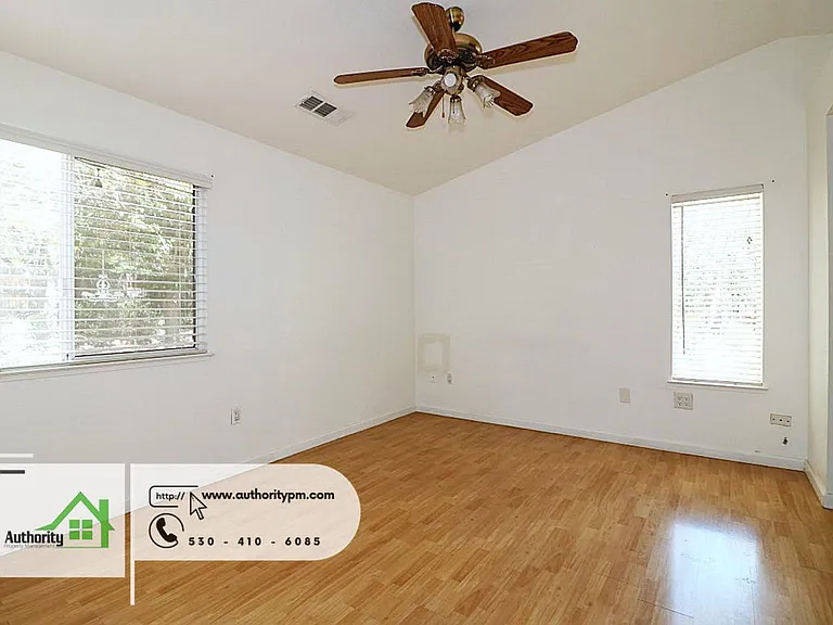 2151 Hemingway St — Photo 19