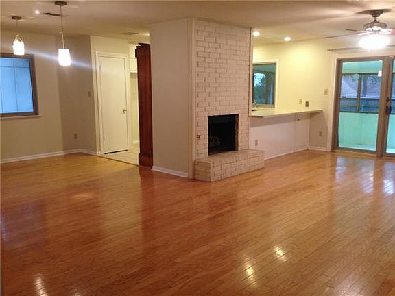 2nd image of 4406 Andalusia Dr