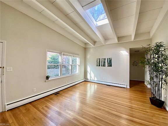 3rd image of 1217 Cloncurry Rd