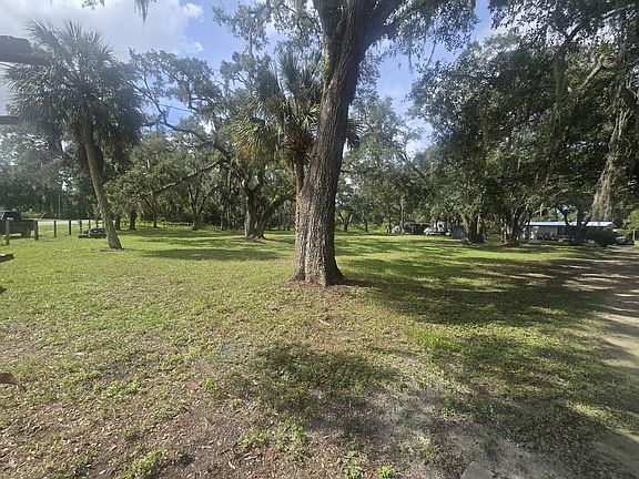 3rd image of 267 NE 538th St