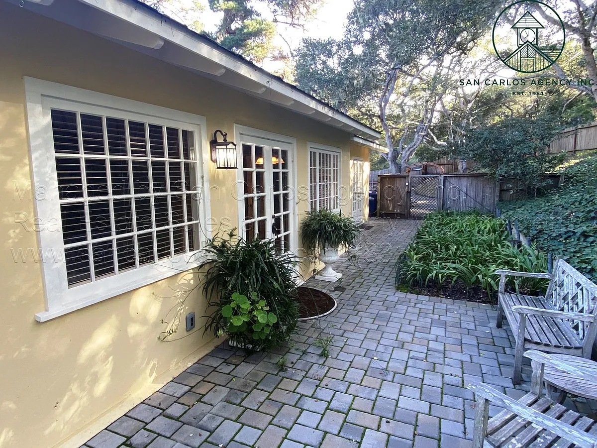 Building Photo - 580A Viejo Rd