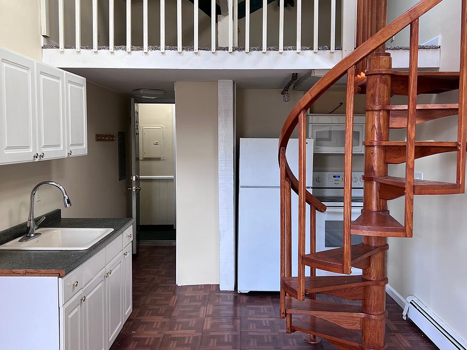 1st image of 30 Chandler Sq APT 7
