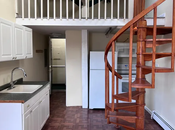 30 Chandler Sq, Port Jefferson, NY