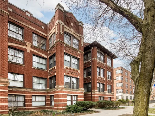 1221 E Hyde Park Blvd APT 3, Chicago, IL 60615