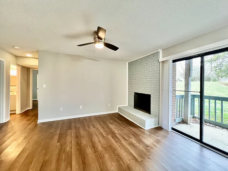 11084 Harrowfield Rd — Photo 11