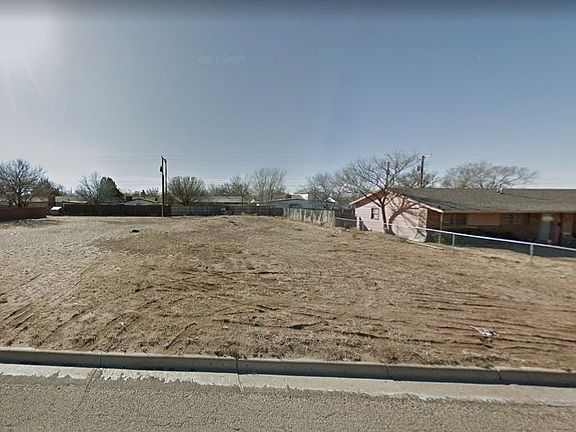 2nd image of 1510 E Amherst St