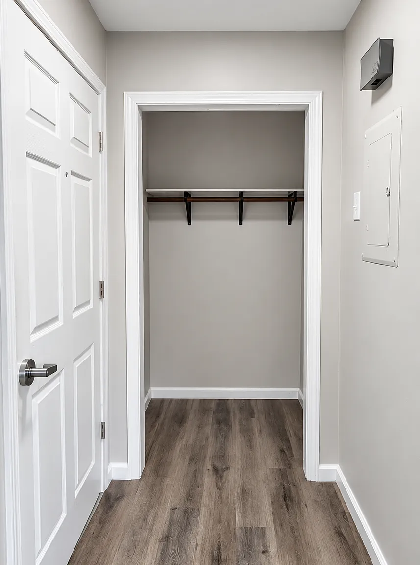 2 bed, 1.0 bath, 12000 sqft, $1,200 — Photo 4