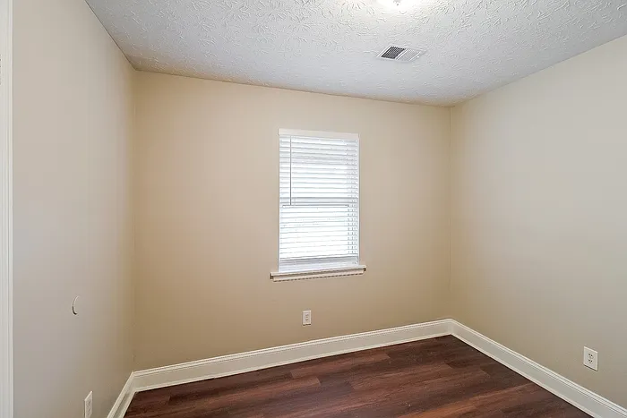 612 Ralph Rd SE — Photo 13