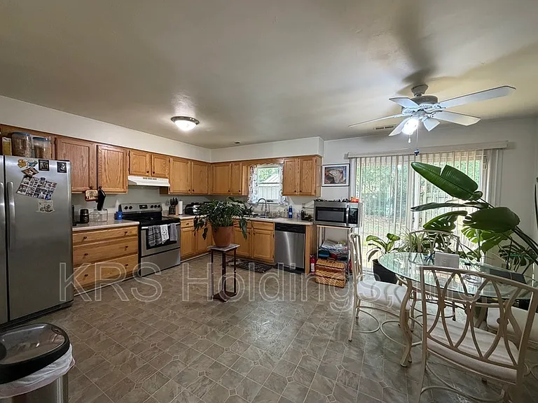 416 Hill Meadow Dr — Photo 3