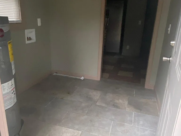 219 Meadowdale Dr — Photo 10