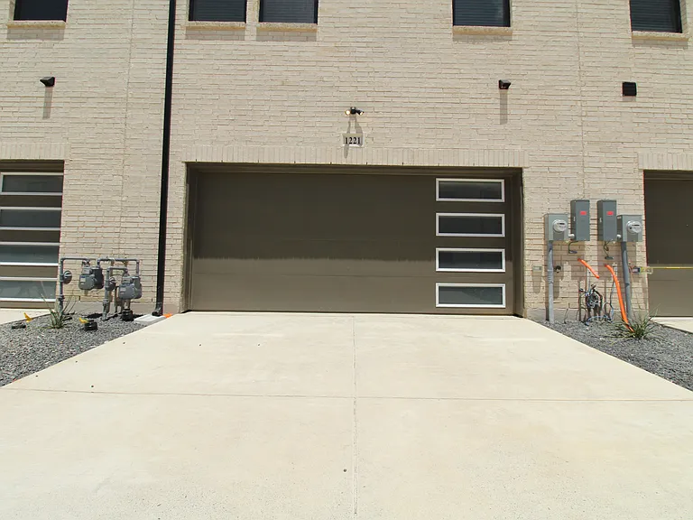 1221 Doris May Dr — Photo 39