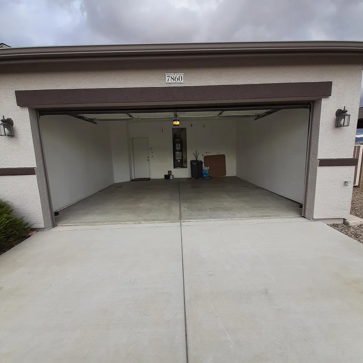 Building Photo - 7860 E Ramblin Ranch Rd
