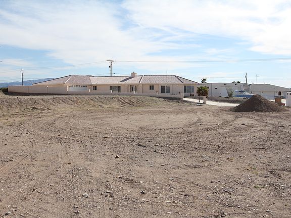 4th image of 1790 Lear Bay