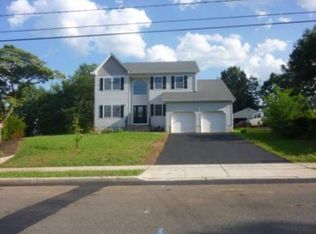 42 Pitman Ave, Fords, NJ 08863
