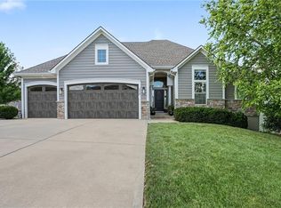 3028 NW 63rd St, Kansas City, MO 64151
