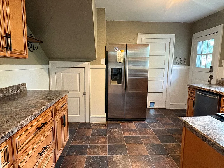 180 Cherokee Rd — Photo 8
