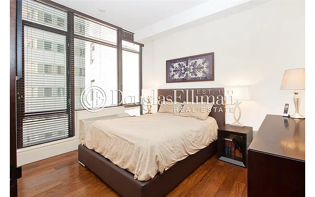 Sold by Douglas Elliman | media 7