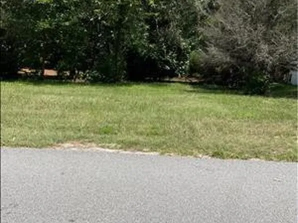 121 Big Cypress Dr, Bloomingdale, GA 31302
