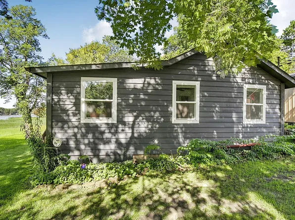 38089 Treehouse Ln, Avon, MN 56310