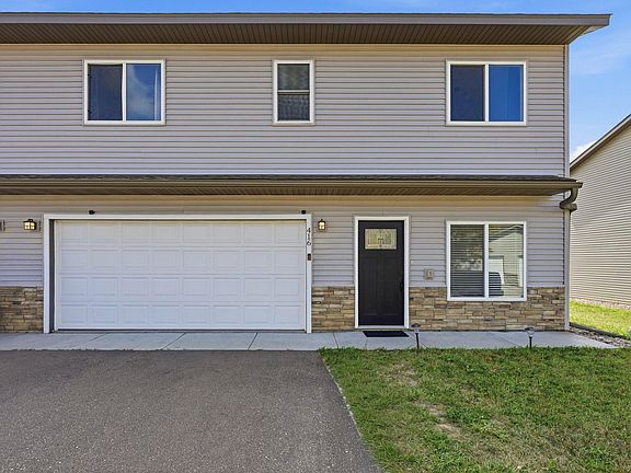 2nd image of 416 Sierra Pl