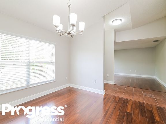 5th image of 757 Paris Dr
