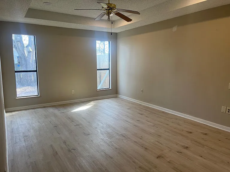 365 Highland Creek Pkwy — Photo 9