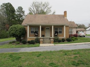 604 N Jefferson St, Saluda, SC 29138