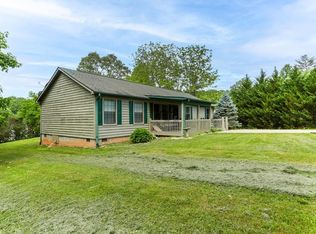 990 Lance Rd, Murphy, NC 28906