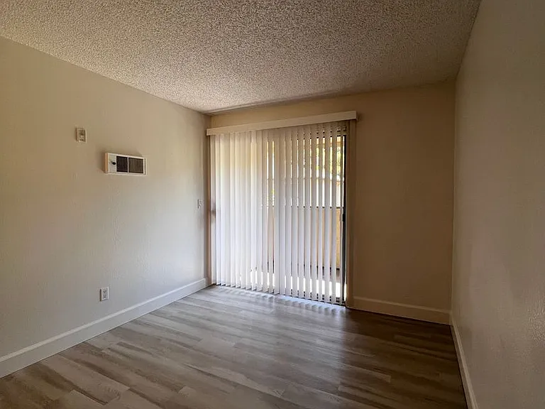 The Ridge Apartments in City Heights — Photo 65