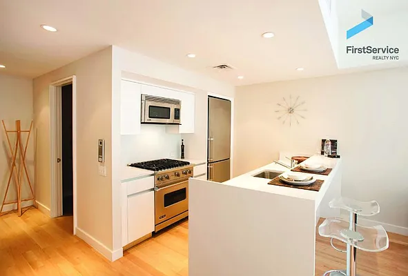 Rented by FirstService Realty (legacy) | media 41