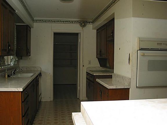 5th image of 1230 W Northgate Dr