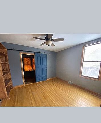 3rd image of 210 W Borden St