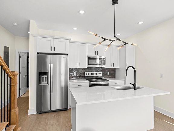 4th image of 3811 Dr Walter S Davis Blvd #3811