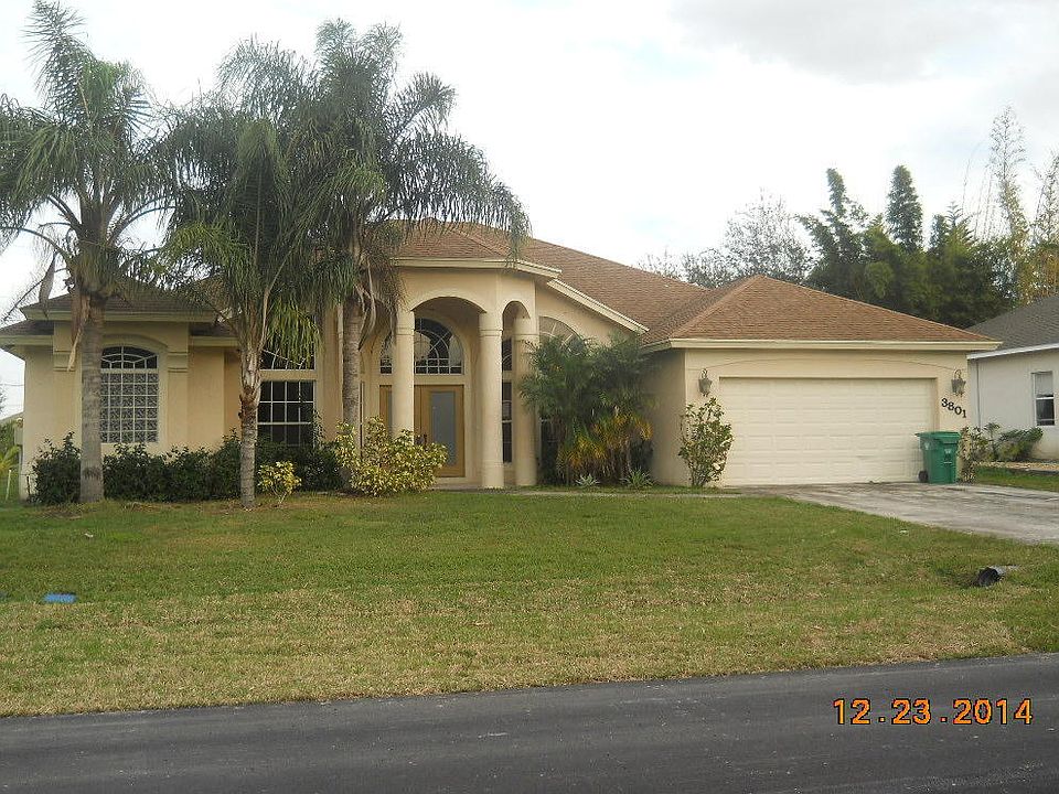 Home For Sale In Port saint lucie
