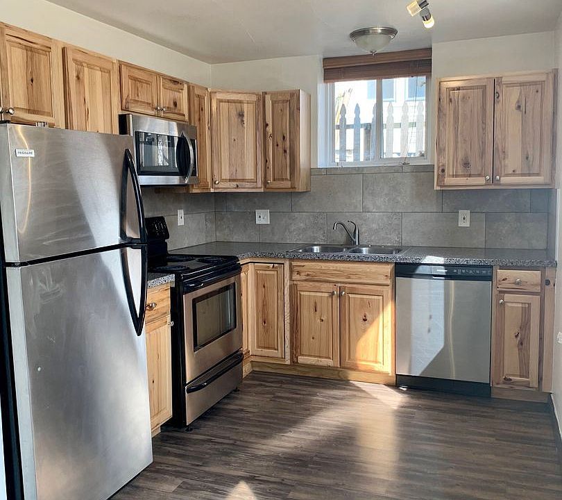 1st image of 2640 2nd Ave S APT 11