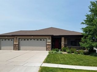 2411 W 35th St, Kearney, NE 68845