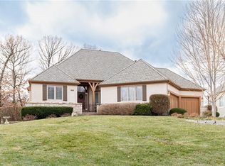 15224 Linden St, Leawood, KS 66224